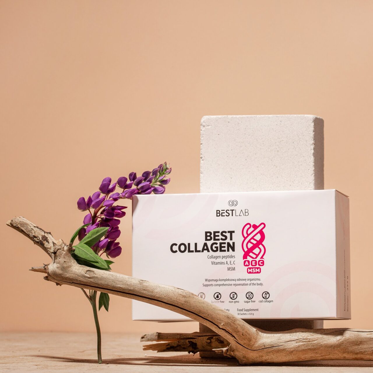 Best Lab BestCollagen z kwiatami